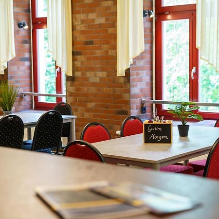 Hotel Und Hostel Gleisbett Annaberg-Buchholz Eksteriør billede