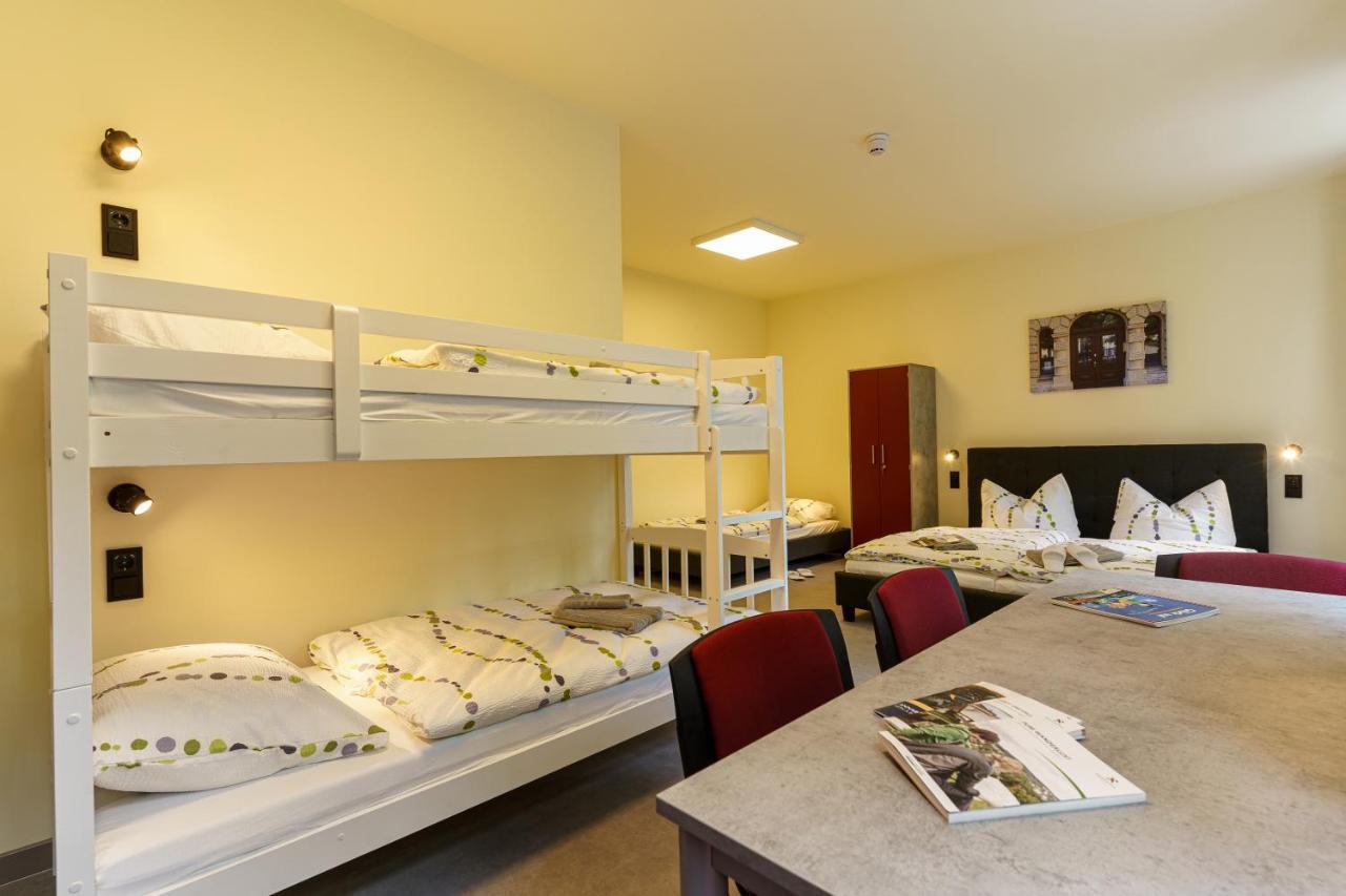 Hotel Und Hostel Gleisbett Annaberg-Buchholz Eksteriør billede