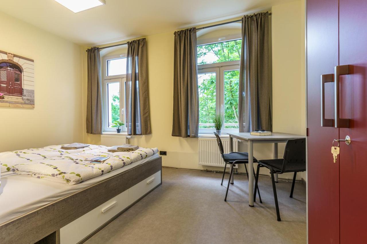 Hotel Und Hostel Gleisbett Annaberg-Buchholz Eksteriør billede