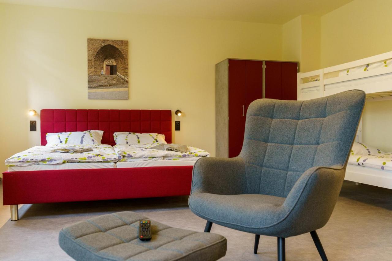 Hotel Und Hostel Gleisbett Annaberg-Buchholz Eksteriør billede