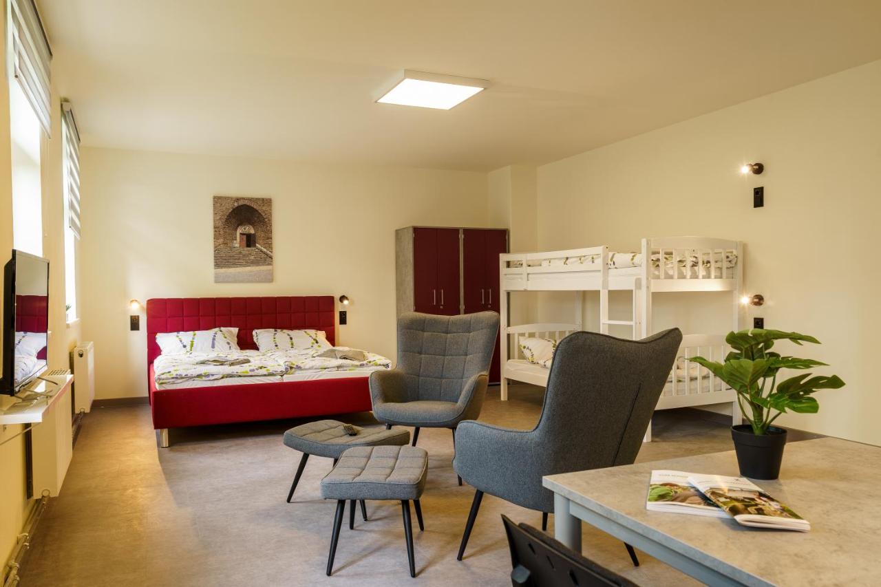Hotel Und Hostel Gleisbett Annaberg-Buchholz Eksteriør billede
